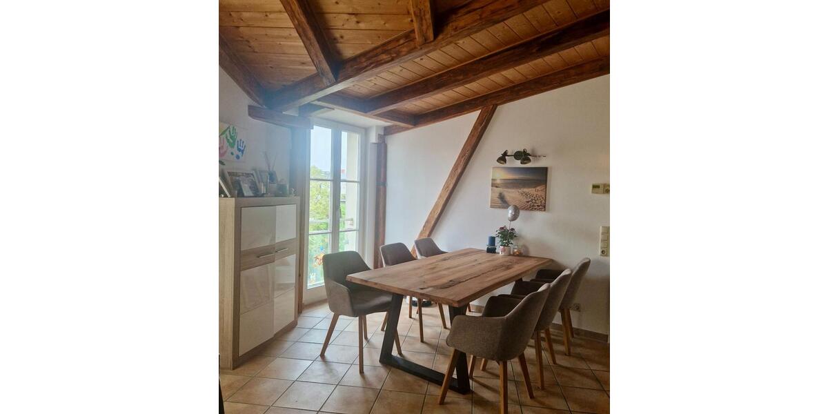 Dachgeschoßwohnung Schwerin - 3 Zimmer, 77 m&sup2;, 920&euro; | Angebot:26638598