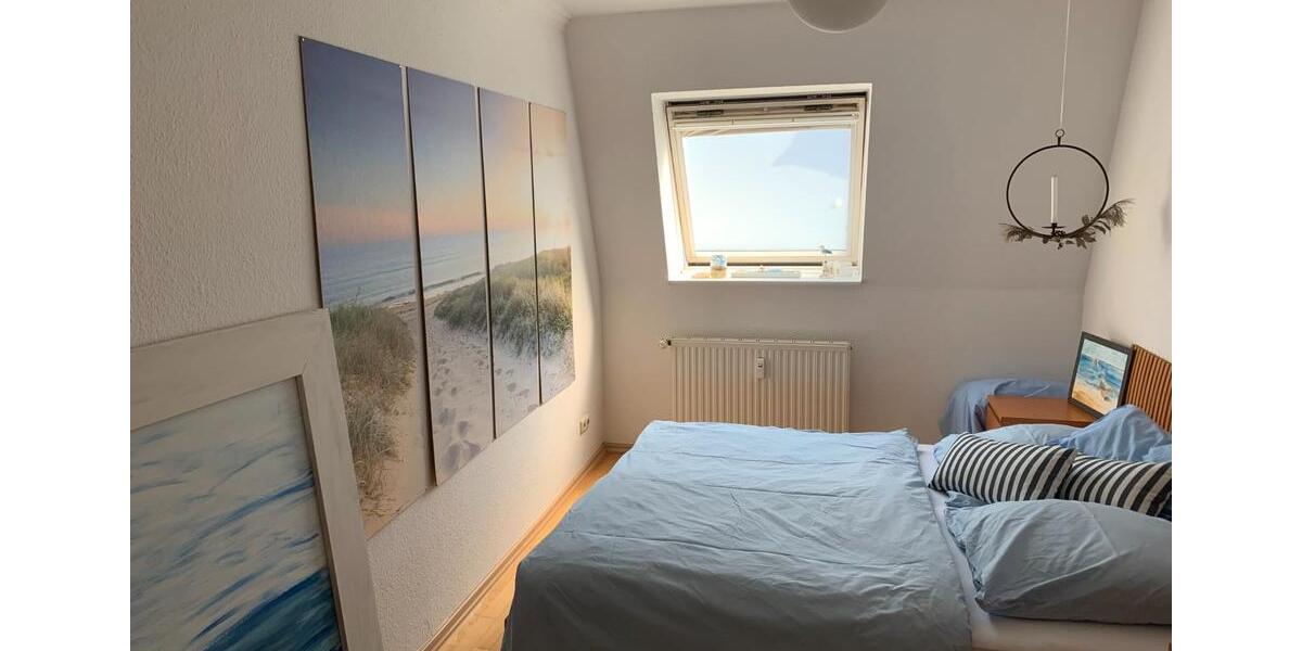 Dachgeschoßwohnung Schwerin - 4 Zimmer, 136 m&sup2;, 500&euro; | Angebot:26364986
