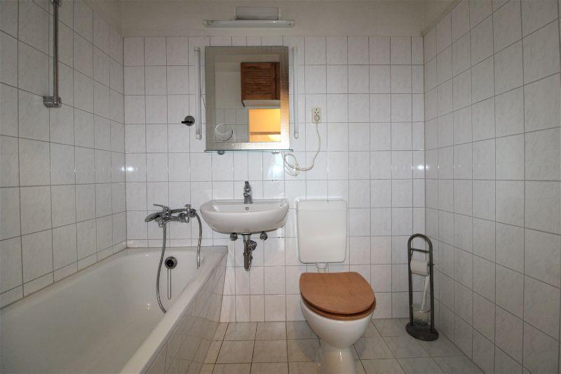 Etagenwohnung Schwerin Gartenstadt - 3 Zimmer, 58 m&sup2;, 334&euro; | Angebot:25144523