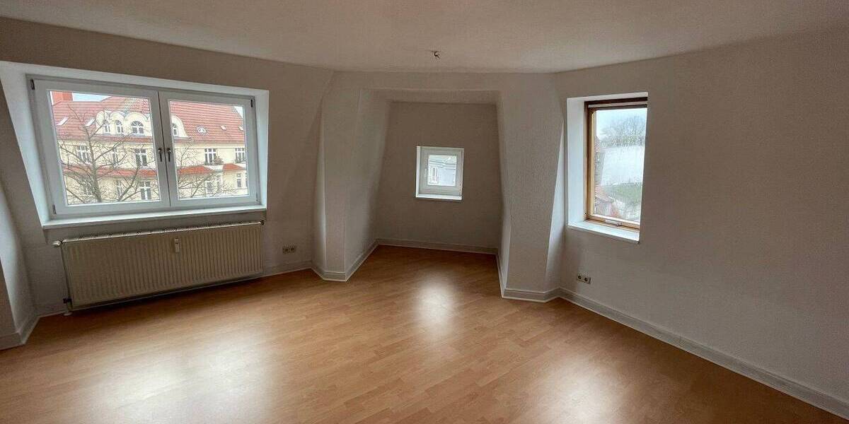 Etagenwohnung Schwerin Schelfstadt - 2 Zimmer, 70 m&sup2;, 700&euro; | Angebot:26904292