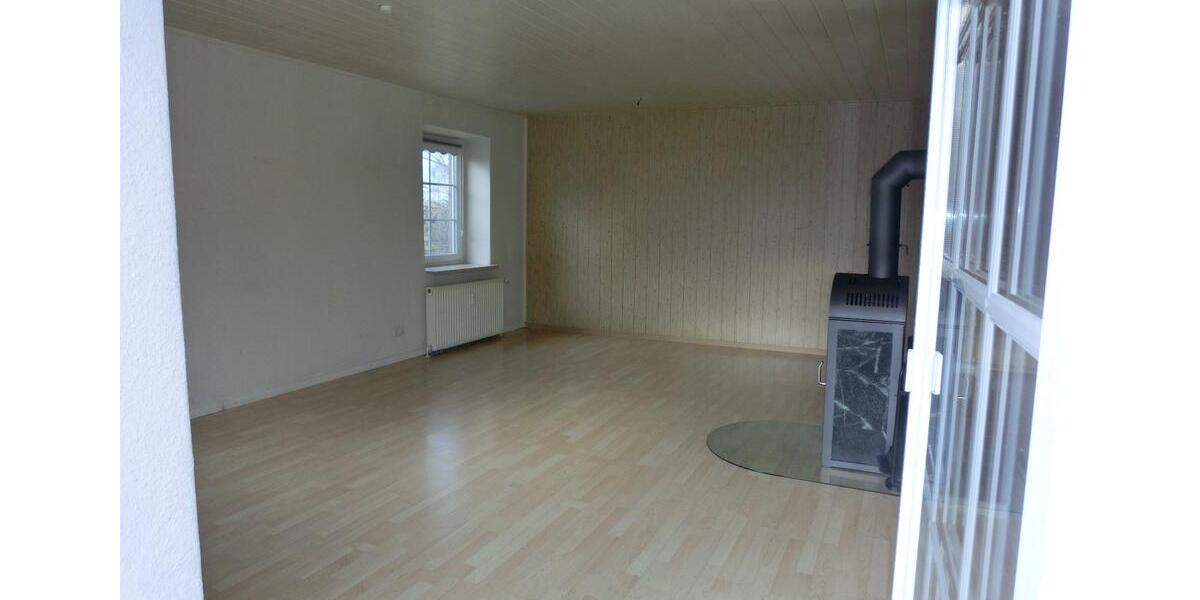Erdgeschoßwohnung Dorf Mecklenburg - 4 Zimmer, 112 m&sup2;, 900&euro; | Angebot:26652850
