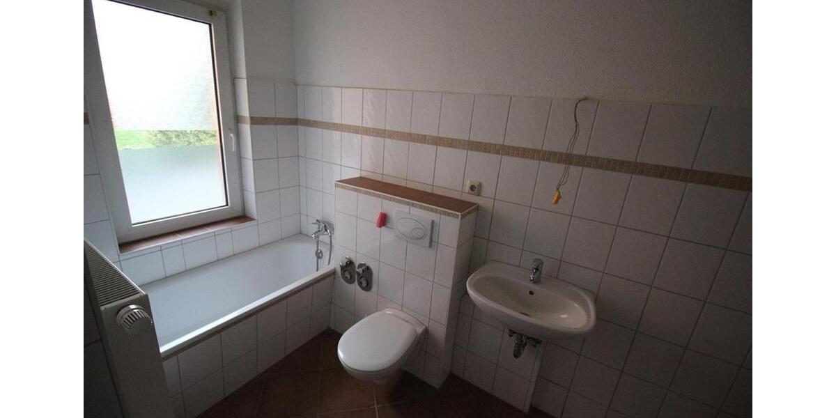 Erdgeschoßwohnung Schwerin - 3 Zimmer, 69 m&sup2;, 595&euro; | Angebot:25793312