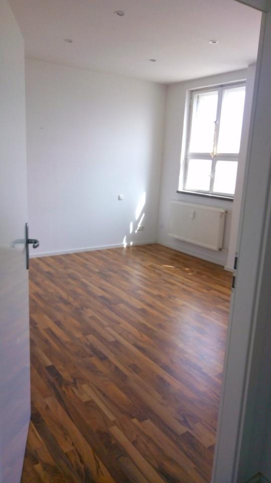 Hallenflächen, Lagerräume, Büroräume zu vermieten