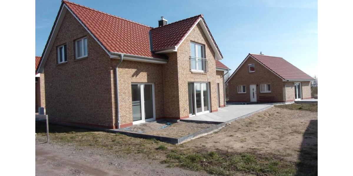 Einfamilienhaus Schwerin Friedrichsthal - 8 Zimmer, 222 m&sup2;, 670.000&euro; | Angebot:26355574