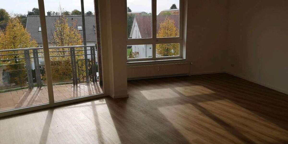 Etagenwohnung Schwerin Friedrichsthal - 2 Zimmer, 63 m&sup2;, 560&euro; | Angebot:27069200