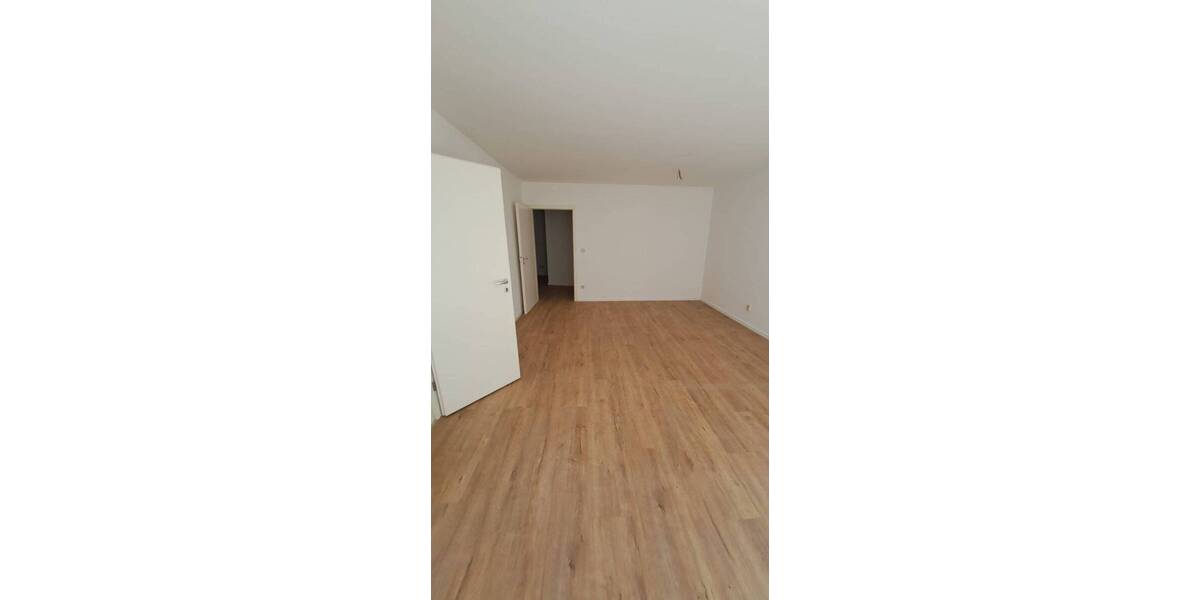 Etagenwohnung Schwerin Altstadt - 1 Zimmer, 70 m&sup2;, 675&euro; | Angebot:26779617