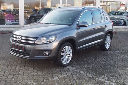 VW Tiguan 142.663 km 13.998 € Pampow 19075