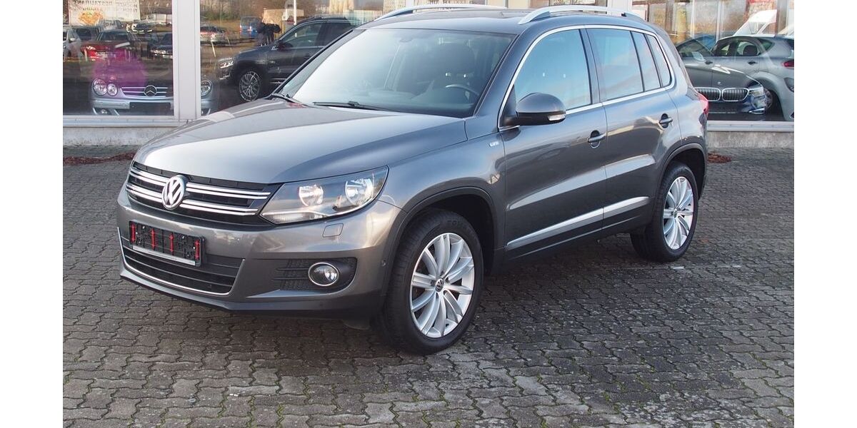 VW Tiguan 142.663 km 13.998 € Pampow 19075