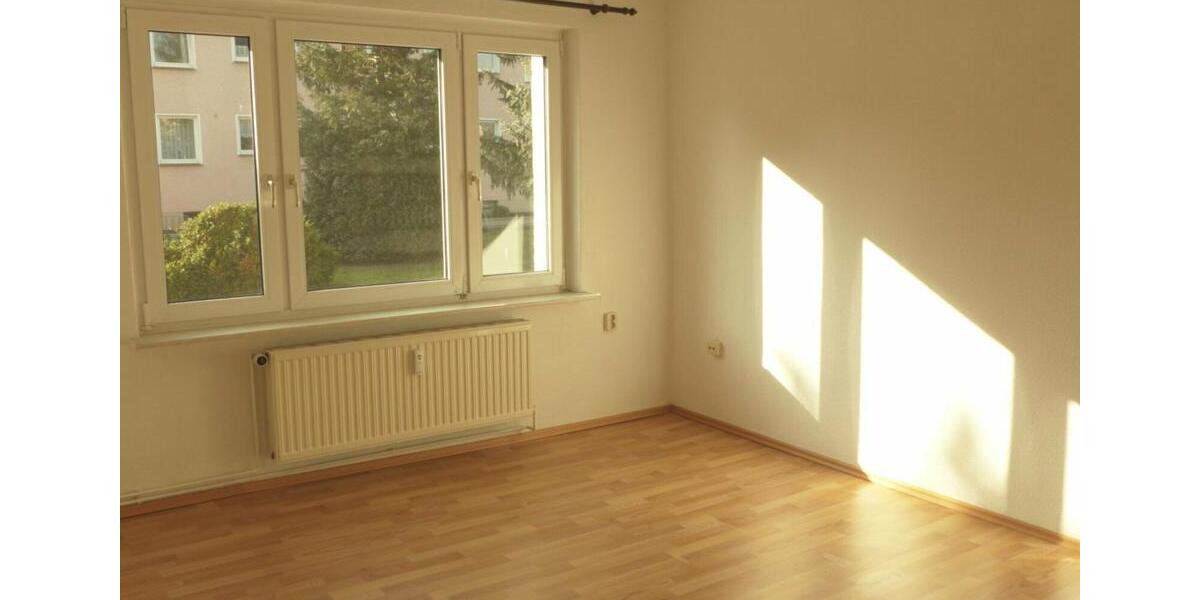 Schöne ruhige 2,5-Raum-Wohnung in 8-Familienhaus 2.5 zimmer