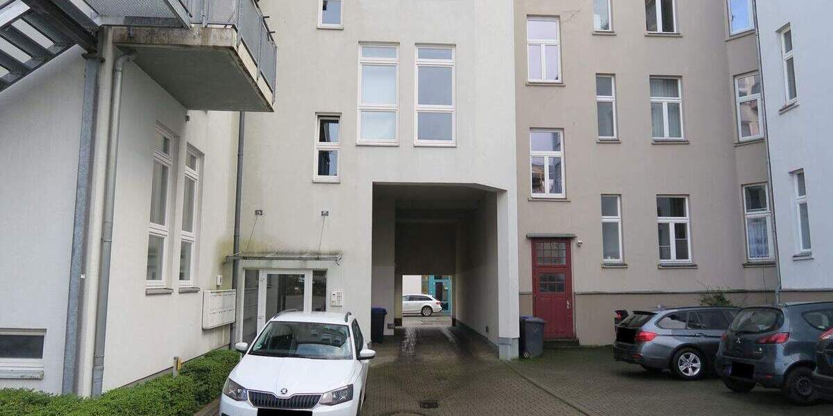 Geräumige Büro- Praxis- Verkaufsfläche in der Mecklenburgstraße zu mieten! 3 zimmer