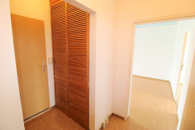 Etagenwohnung Schwerin Gartenstadt - 3 Zimmer, 58 m&sup2;, 334&euro; | Angebot:25144523