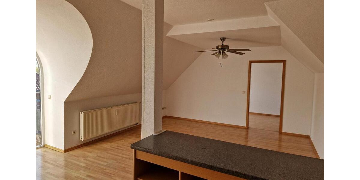Dachgeschoßwohnung Schwerin Friedrichsthal - 2 Zimmer, 54 m&sup2;, 730&euro; | Angebot:26247923