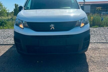 Peugeot Partner 91.500 km 9.300 &euro; Mahlow 15831