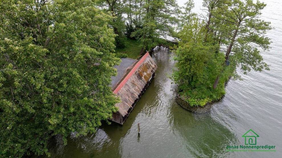 Bootshaus in exklusiver Lage zentral am Schweriner See - provisionsfrei für den Käufer