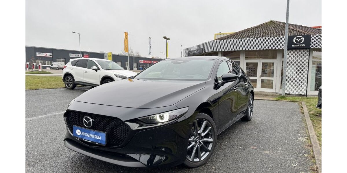 Mazda 3 19.972 km 26.990 € Wismar 23970