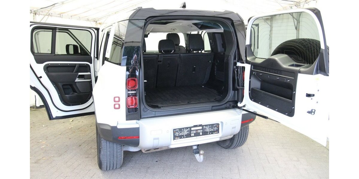 Land Rover Defender D240 2.0 SE AWD LED+AHK+PANO+MEMORY+ACC 72.263 km 43.911 &euro; Hagenow 19230