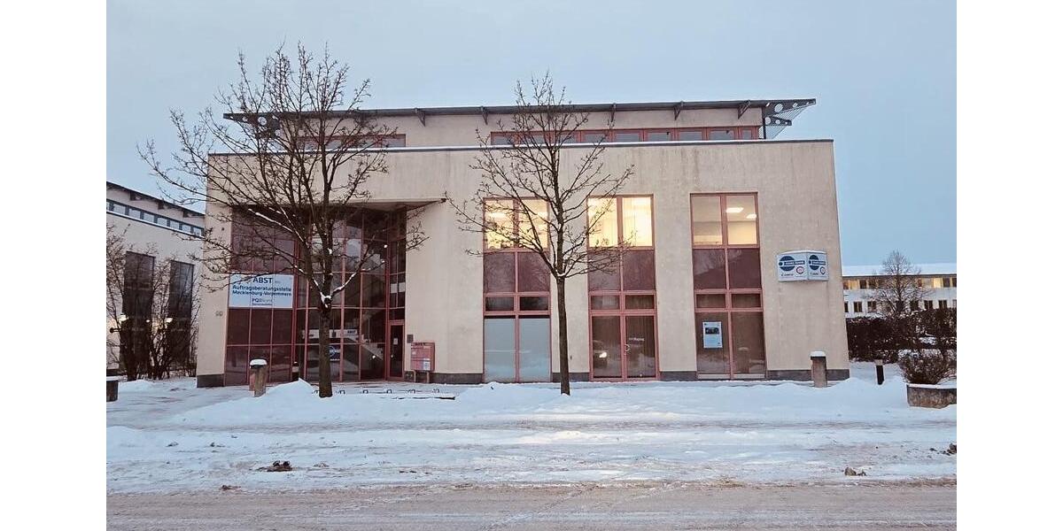 Gewerbeobjekt Schwerin Gartenstadt - 1.484&euro; | Angebot:24515476