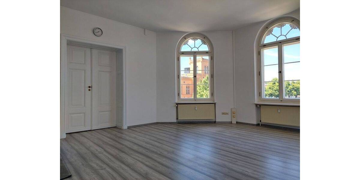 Gewerbeobjekt Schwerin Altstadt - 4 Zimmer, 1.140&euro; | Angebot:26930497
