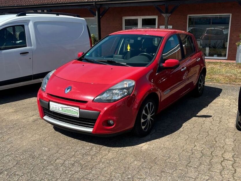 Renault Clio 123.445 km 4.950 € Hagenow 19230