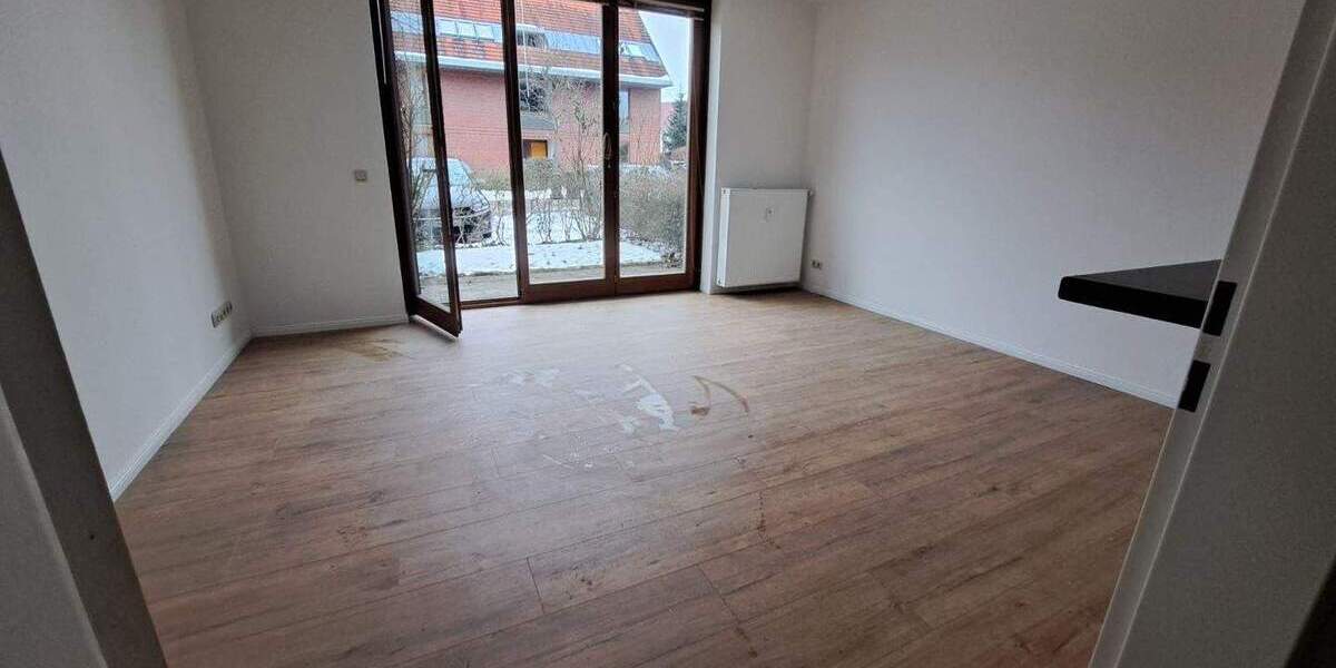 Etagenwohnung Schwerin Friedrichsthal - 2 Zimmer, 61 m&sup2;, 640&euro; | Angebot:25537893