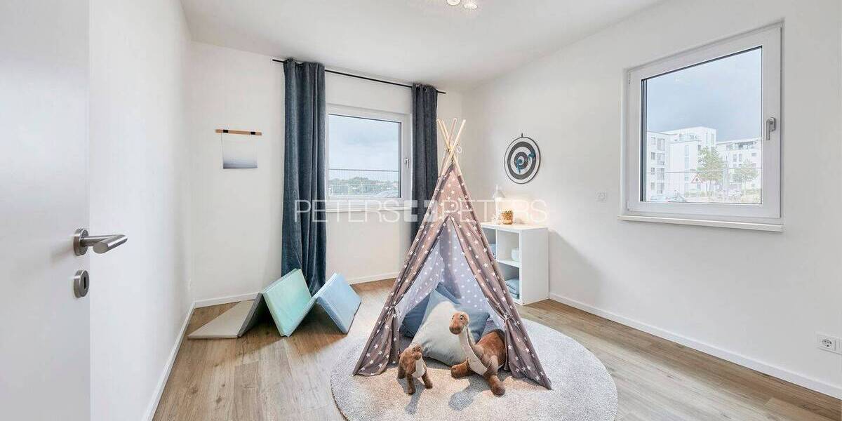 Etagenwohnung Schwerin Werdervorstadt - 3 Zimmer, 82 m&sup2;, 1.049&euro; | Angebot:26082830