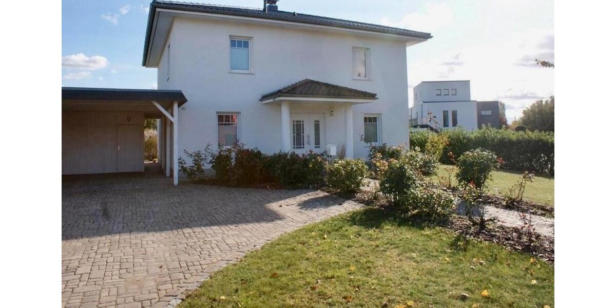 Einfamilienhaus Rastow - 6 Zimmer, 180 m&sup2;, 2.100&euro; | Angebot:25641665