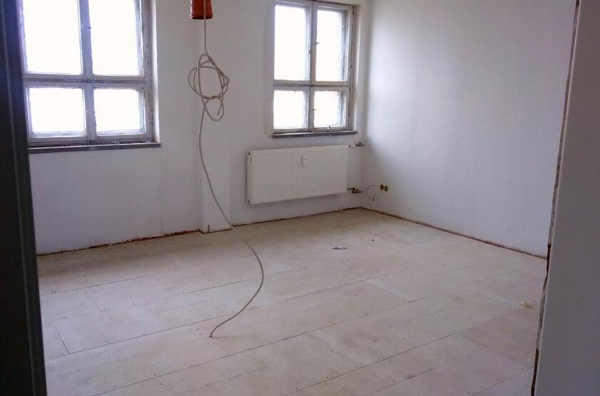 Hallenflächen, Lagerräume, Büroräume zu vermieten