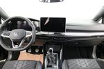 VW Golf VIII Variant 1.5 TSI R-Line LED+KAMERA+ACC 35.963 km 25.900 &euro; Hagenow 19230