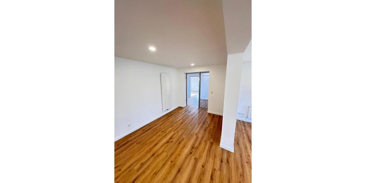 Erdgeschoßwohnung Wittenförden - 4 Zimmer, 136 m&sup2;, 1.200&euro; | Angebot:26258806