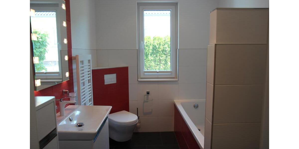 Bungalow Schwerin Gartenstadt - 4 Zimmer, 100 m&sup2;, 1.490&euro; | Angebot:26416797