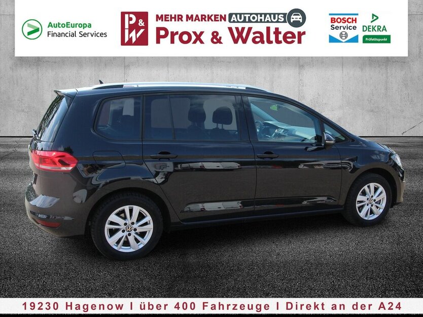 VW Touran 1.5 TSI 7-DSG Comfortline 7-SITZ+NAVI+AHK 22.923 km 32.790 € Hagenow 19230
