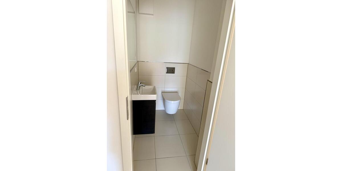 Etagenwohnung Schwerin Altstadt - 3 Zimmer, 90 m&sup2;, 1.230&euro; | Angebot:26194820
