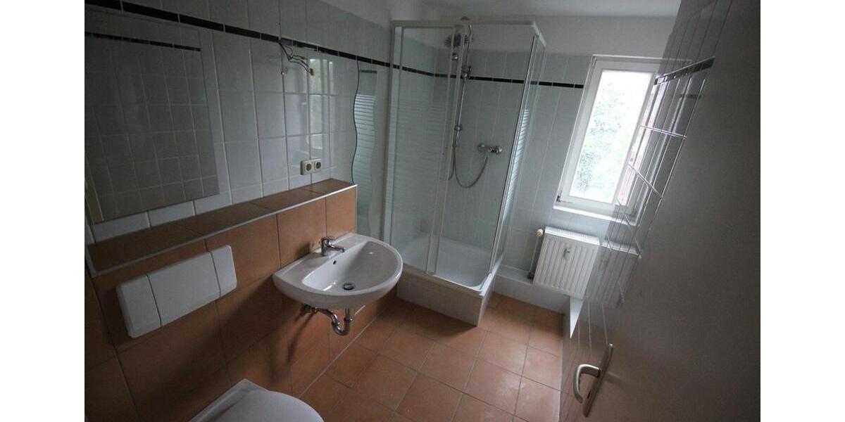 Dachgeschoßwohnung Schwerin Neumühle - 1 Zimmer, 47 m&sup2;, 400&euro; | Angebot:26253818