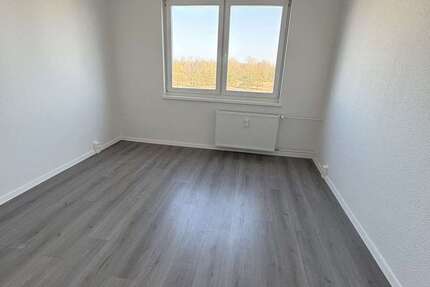 Wohnung Schwerin Gartenstadt - 4 Zimmer, 83 m&sup2;, 608&euro; | Angebot:26285562