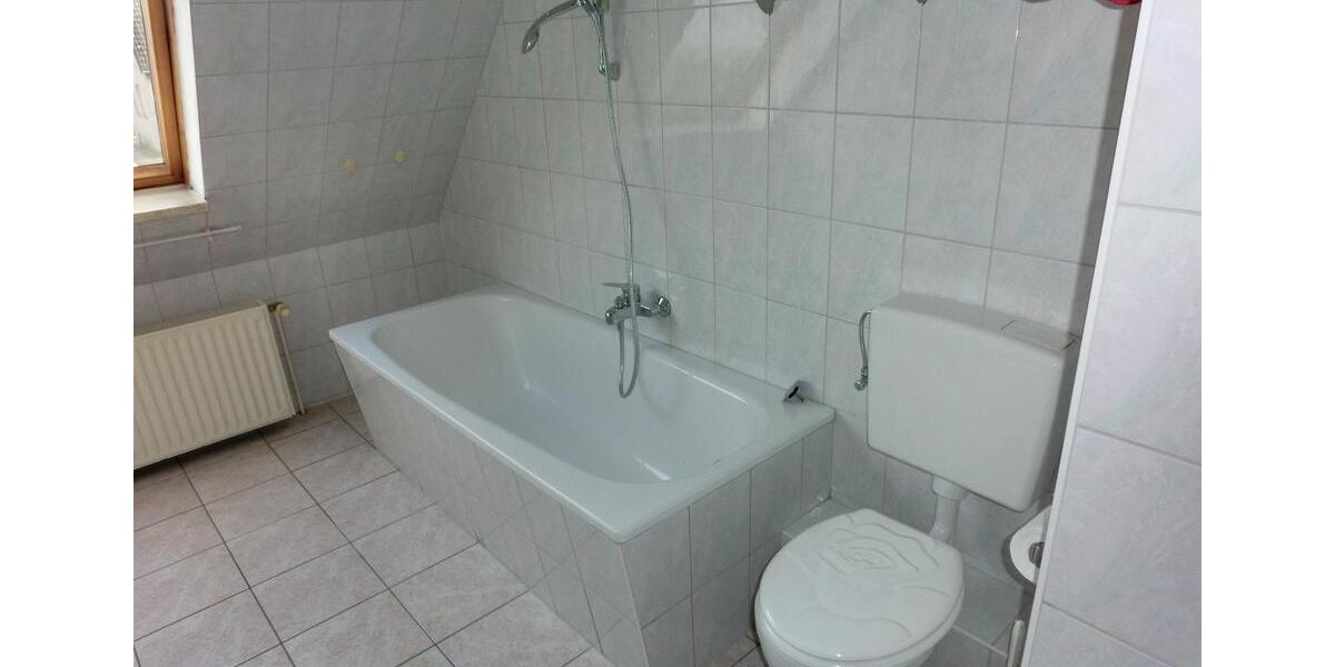 Erdgeschoßwohnung Dorf Mecklenburg - 4 Zimmer, 112 m&sup2;, 900&euro; | Angebot:26652850