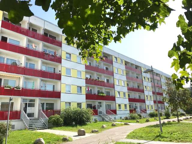 Wohnung zum Mieten in Schwerin 355 € 58.3 m²
