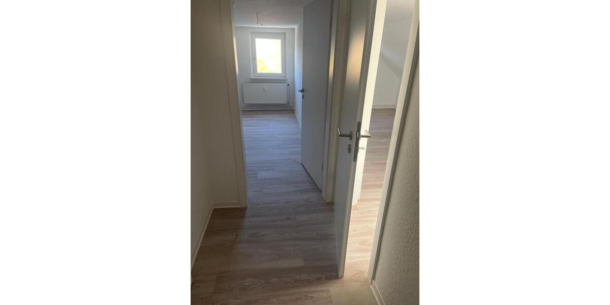 Dachgeschoßwohnung Neustadt-Glewe Glewe - 3 Zimmer, 48 m&sup2;, 267&euro; | Angebot:25367675