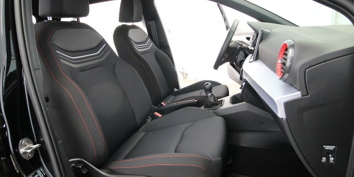 Seat Ibiza TSI OPF FR Sport NAVI+LED+WINTER-PAKET+ALU 16.977 km 18.590 &euro; Hagenow 19230