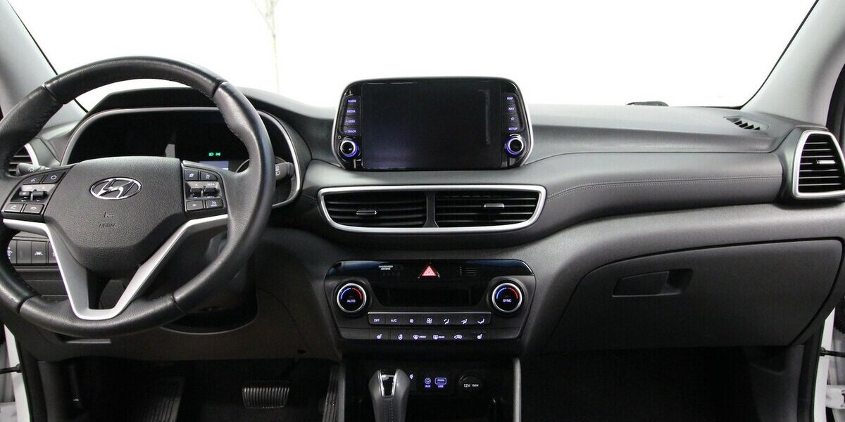 Hyundai Tucson 1.6 CRDi DPF 2WD 7-DCT LED+NAVI+KAMERA 75.699 km 19.500 &euro; Hagenow 19230