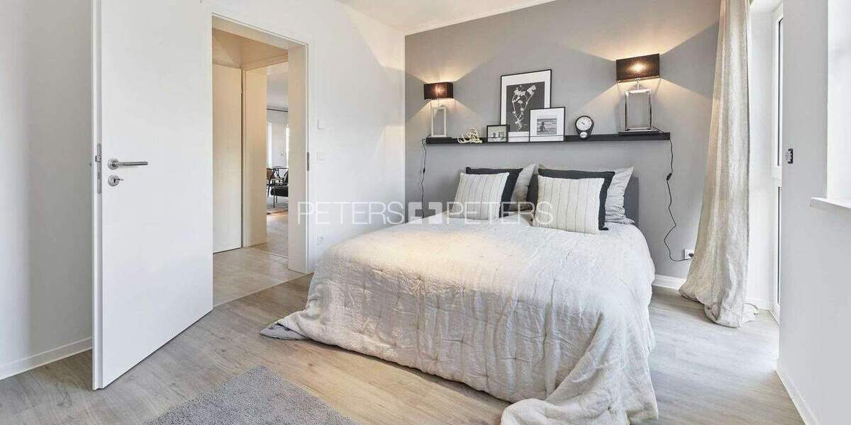 Etagenwohnung Schwerin Werdervorstadt - 3 Zimmer, 90 m&sup2;, 1.099&euro; | Angebot:25777585