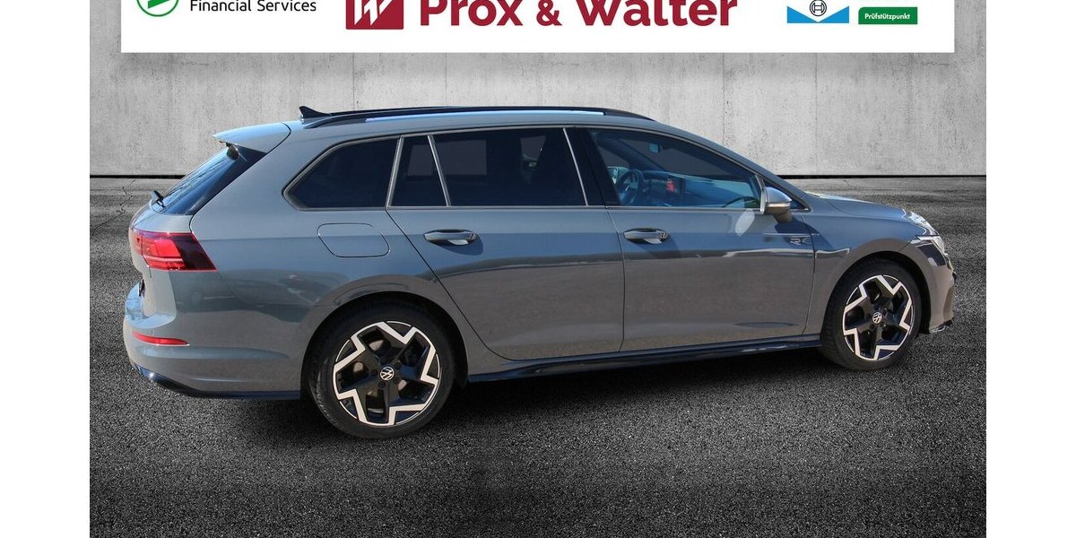 VW Golf VIII Variant 1.5 TSI R-Line LED+KAMERA+ACC 29.927 km 26.500 &euro; Hagenow 19230