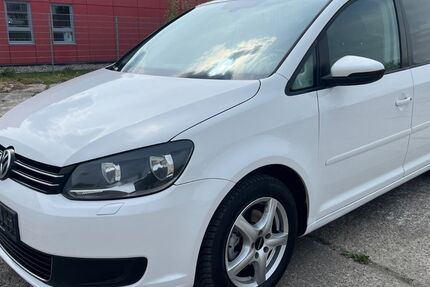 VW Touran 295.000 km 4.999 &euro; Schwerin 19061