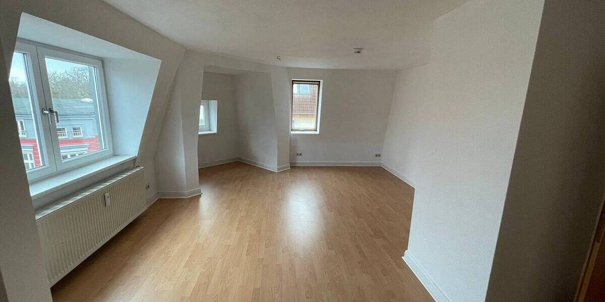 Etagenwohnung Schwerin Schelfstadt - 2 Zimmer, 70 m&sup2;, 700&euro; | Angebot:26904292