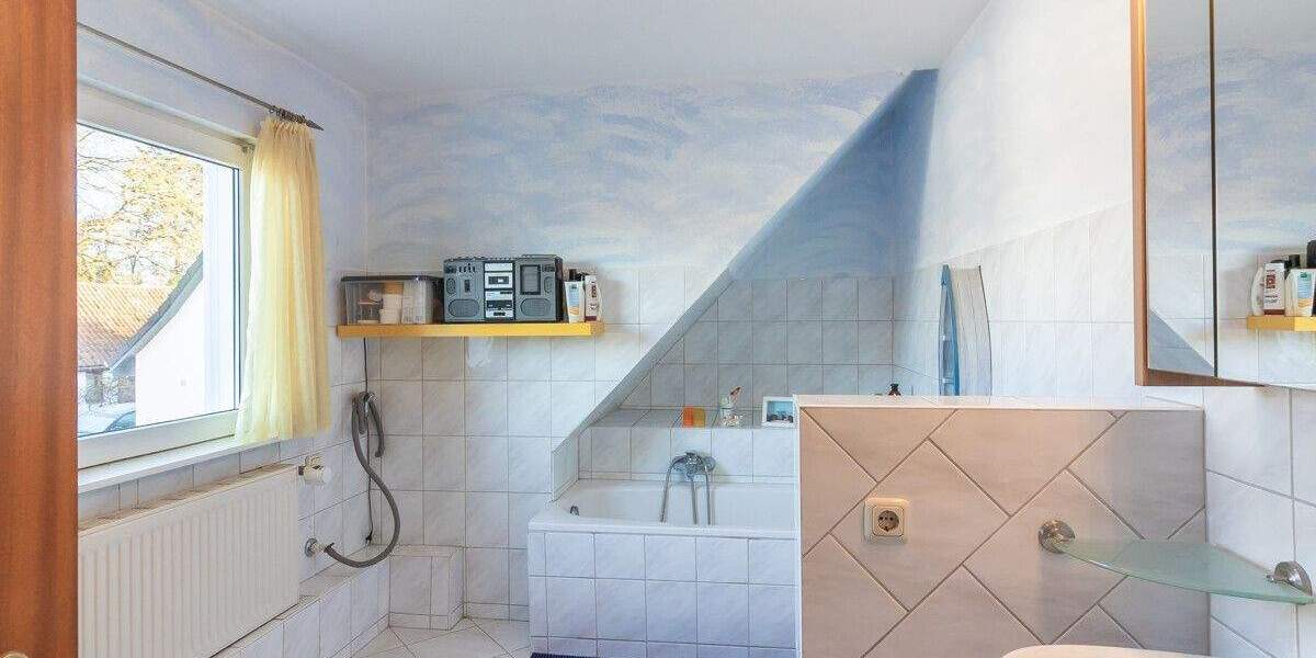 Einfamilienhaus Schwerin Friedrichsthal - 6 Zimmer, 185 m&sup2;, 359.000&euro; | Angebot:25733801