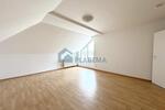 Dachgeschoßwohnung Schwerin Friedrichsthal - 2 Zimmer, 84 m&sup2;, 1.044&euro; | Angebot:26652109
