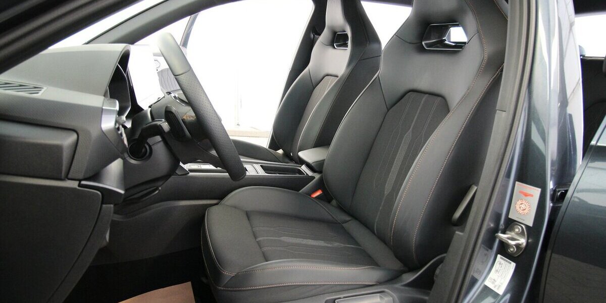 Cupra Leon Sportstourer e-HYBRID 6-DSG NAVI+LED+KAMERA 8.683 km 27.990 &euro; Hagenow 19230