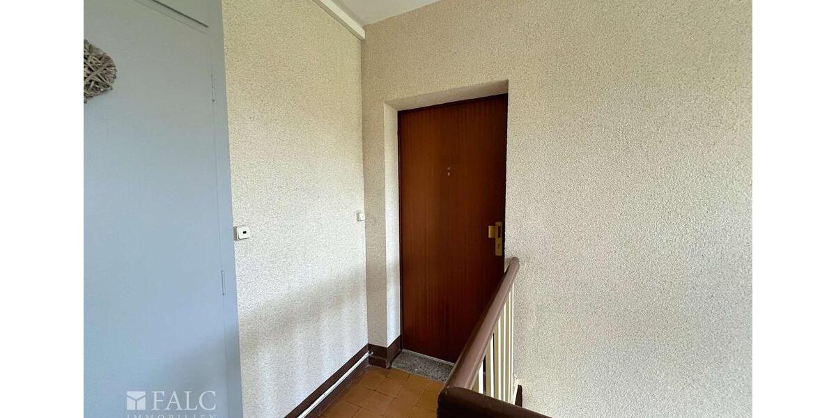 Dachgeschoßwohnung Lübstorf - 1 Zimmer, 34 m&sup2;, 400&euro; | Angebot:26661630
