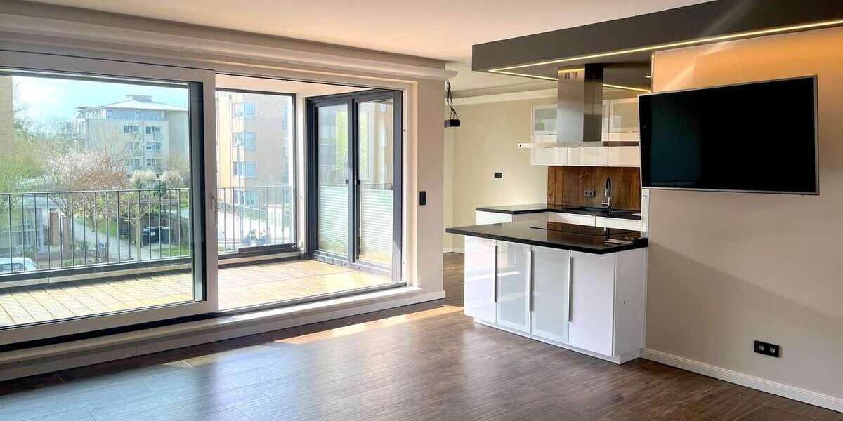 Etagenwohnung Schwerin Altstadt - 3 Zimmer, 92 m&sup2;, 1.740&euro; | Angebot:26308110