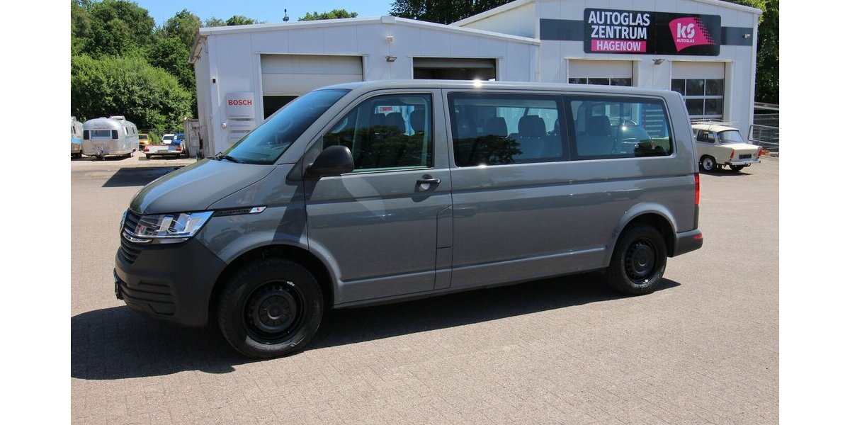VW T6.1 Transporter Kombi lang 2.0 TDI 9-SITZER+AHK 161.457 km 27.900 &euro; Hagenow 19230