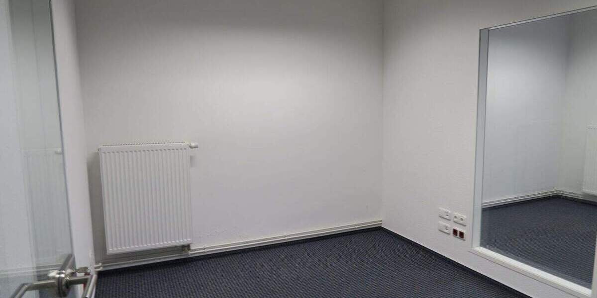 Gewerbeobjekt Schwerin Altstadt - 5 Zimmer, 142 m&sup2;, 1.150&euro; | Angebot:25698170